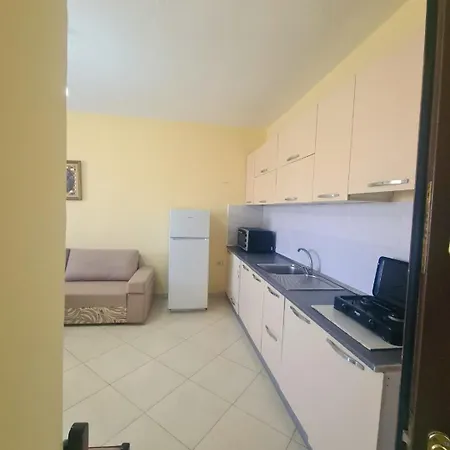 Apartament Roan Room's Golem (Tirana)